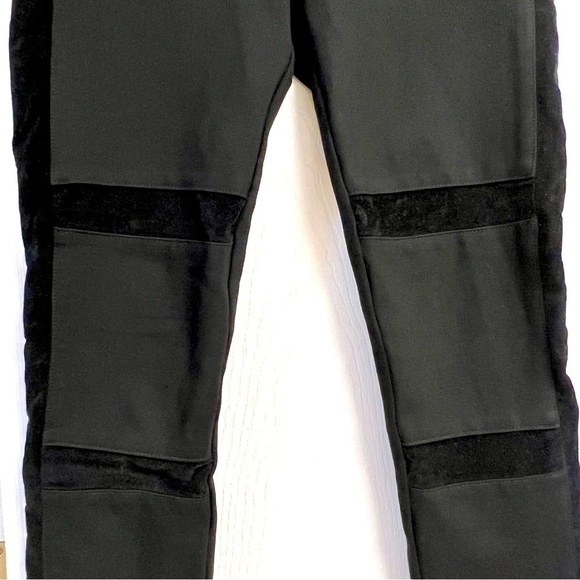 HUDSON JEANS Amory Super Skinny Velvet stripes in Black women’s size 27 Revolve - Picture 4 of 9